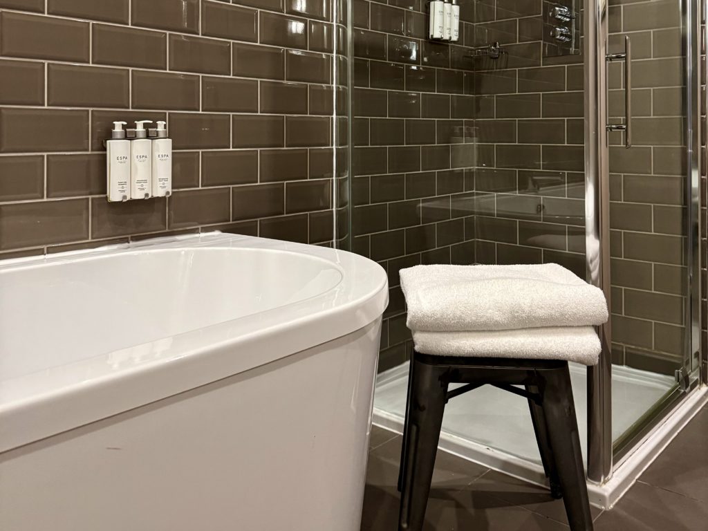 Titanic hotel Liverpool | Bathroom