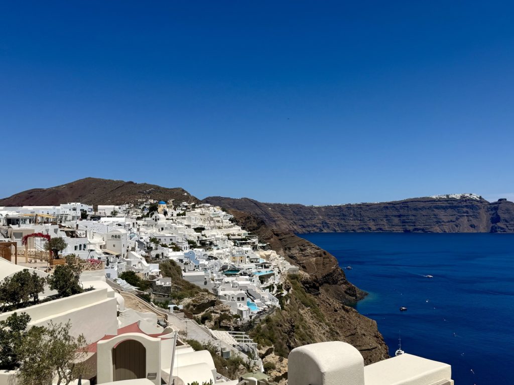 Oia buildings caldera contrast | Santorini Accessible Tour | The Inclusive Edit